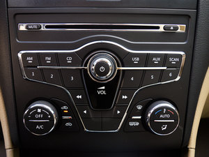 2013款1.6L 手动豪华型 空调调节