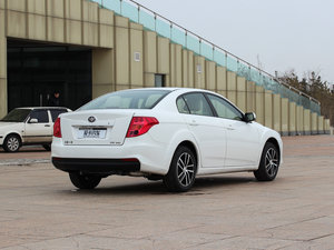 2013款1.6L 手动舒适型 整体外观