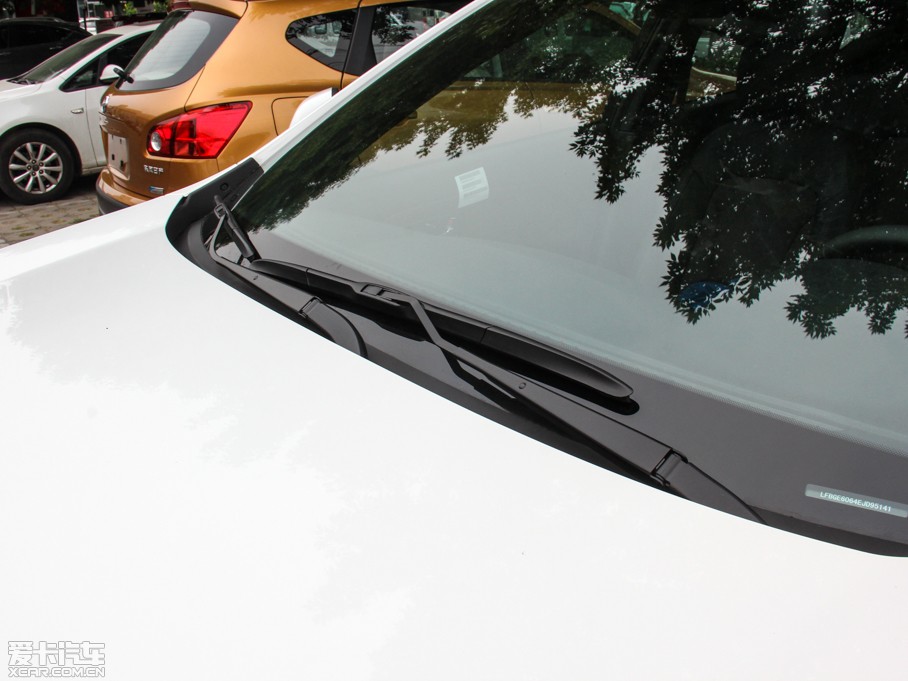 2015vX80 1.8T Ԅ\