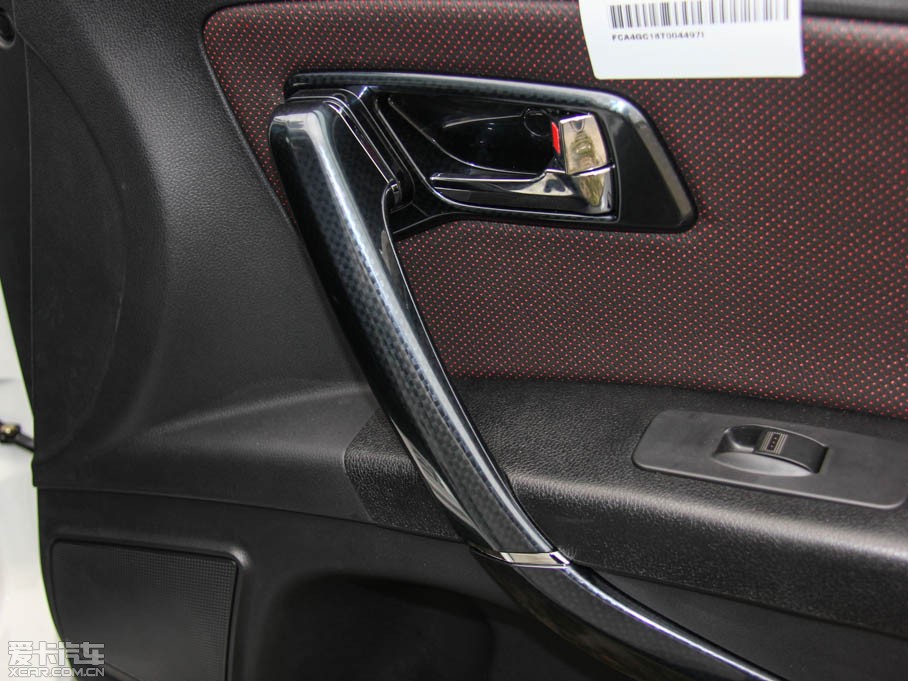 2015vX80 1.8T Ԅ\