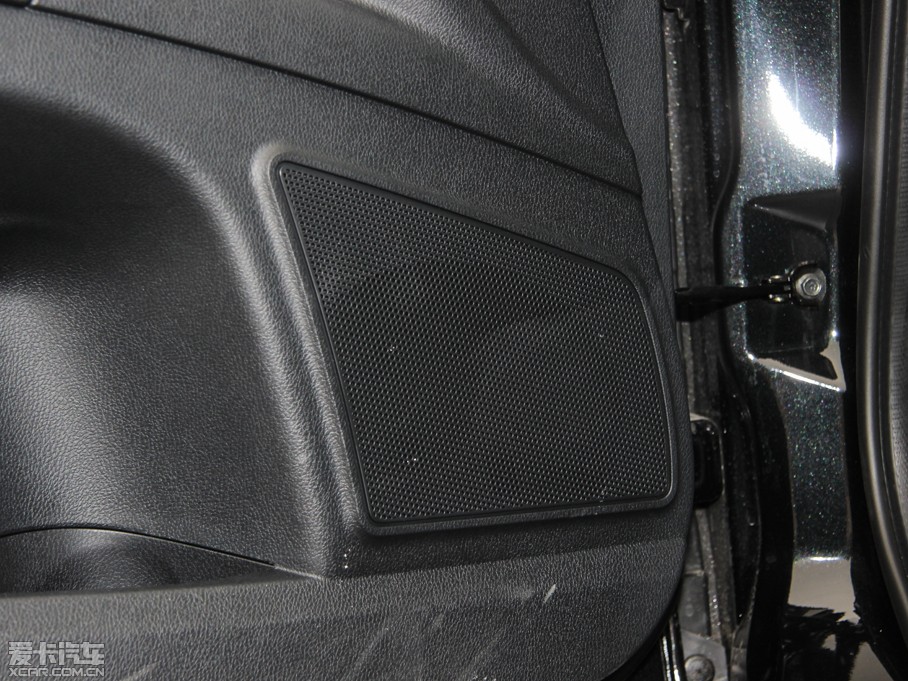 2015vX80 2.0L Ԅ(dng)A