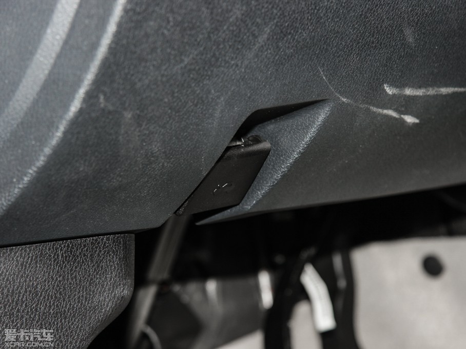 2015vX80 2.0L Ԅ(dng)A