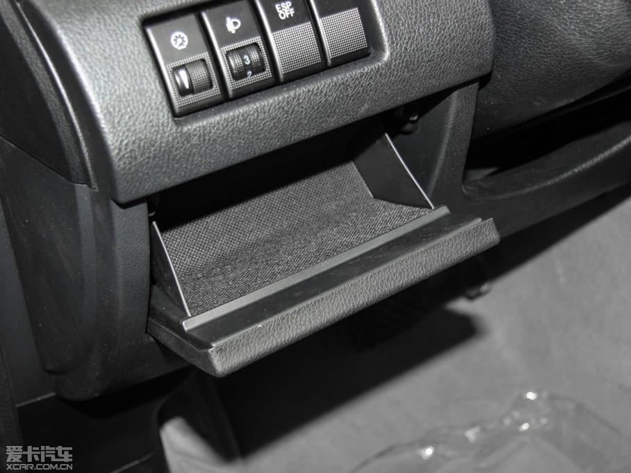 2015vX80 2.0L Ԅ(dng)A