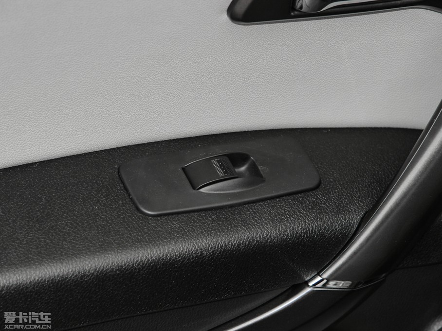 2015vX80 2.0L ԄӺA