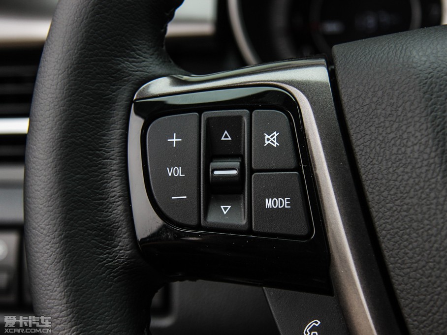 2015��vX80 2.0L �ԄӺ��A��