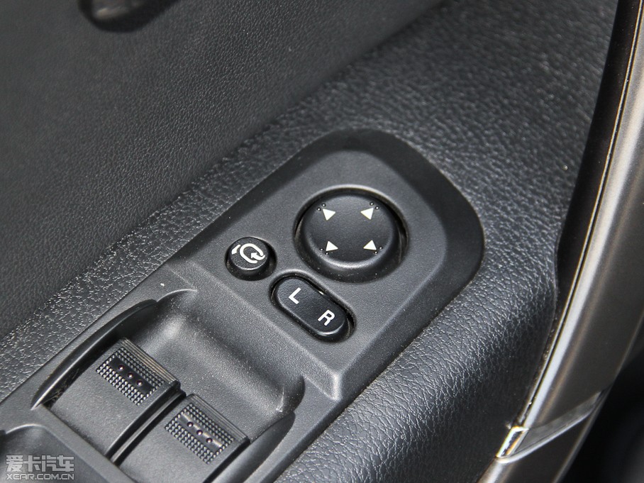 2015vX80 2.0L ԄӺA