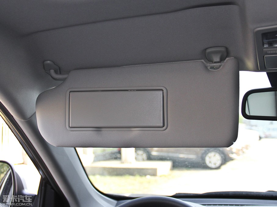 2015vX80 2.0L Ԅ(dng)A