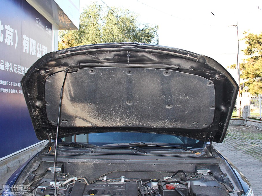 2015��vX80 2.0L �ԄӺ��A��