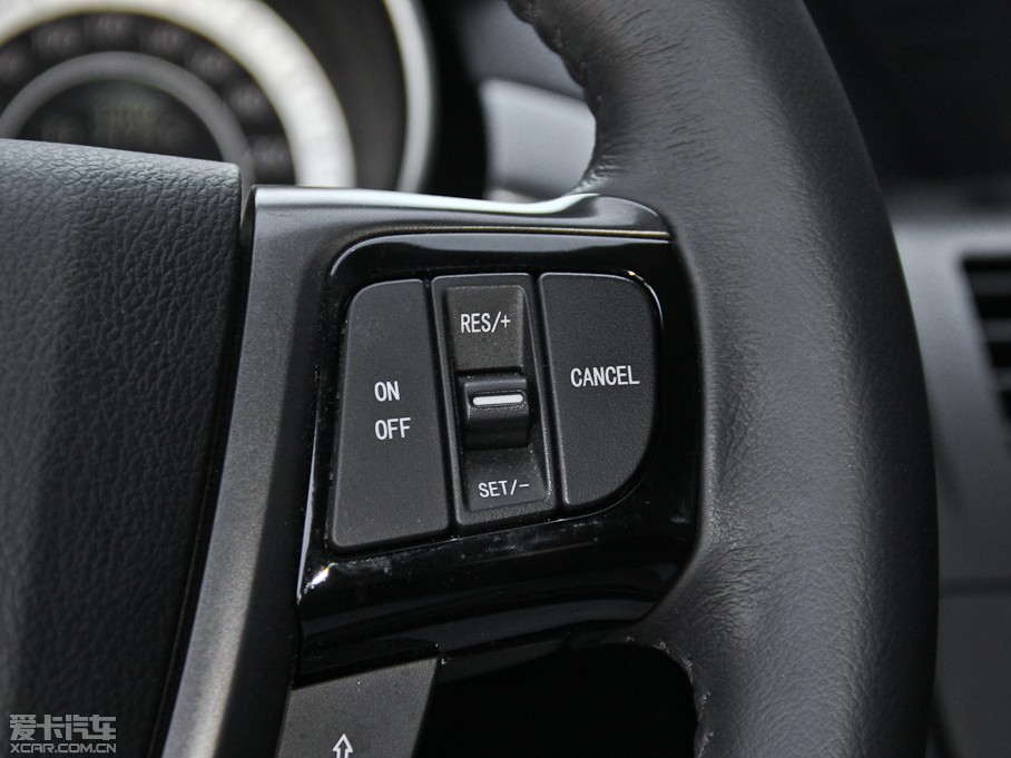 2015��vX80 2.0L �ԄӺ��A��