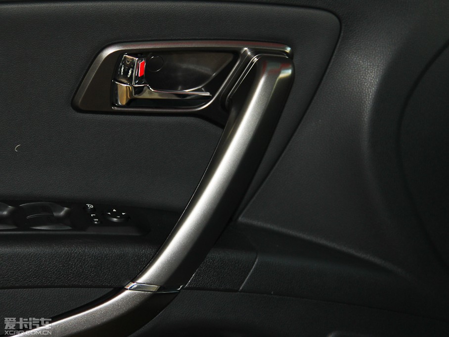 2015vX80 1.8T ԄӺA