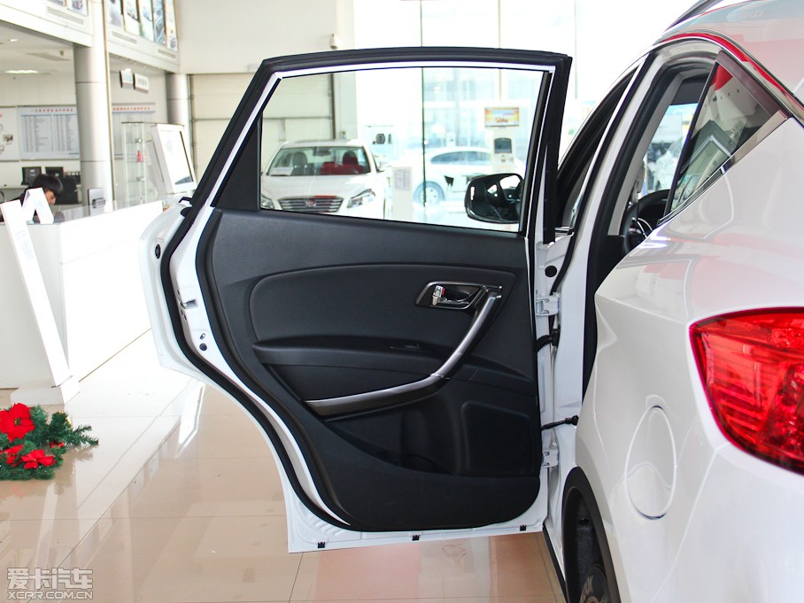 2015vX80 1.8T ԄӺA