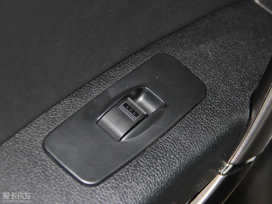 2015vX80 1.8T ԄӺA