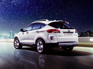 2015款2.0L 自动豪华型 整体外观