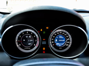 2015款1.8T 自动旗舰型 仪表