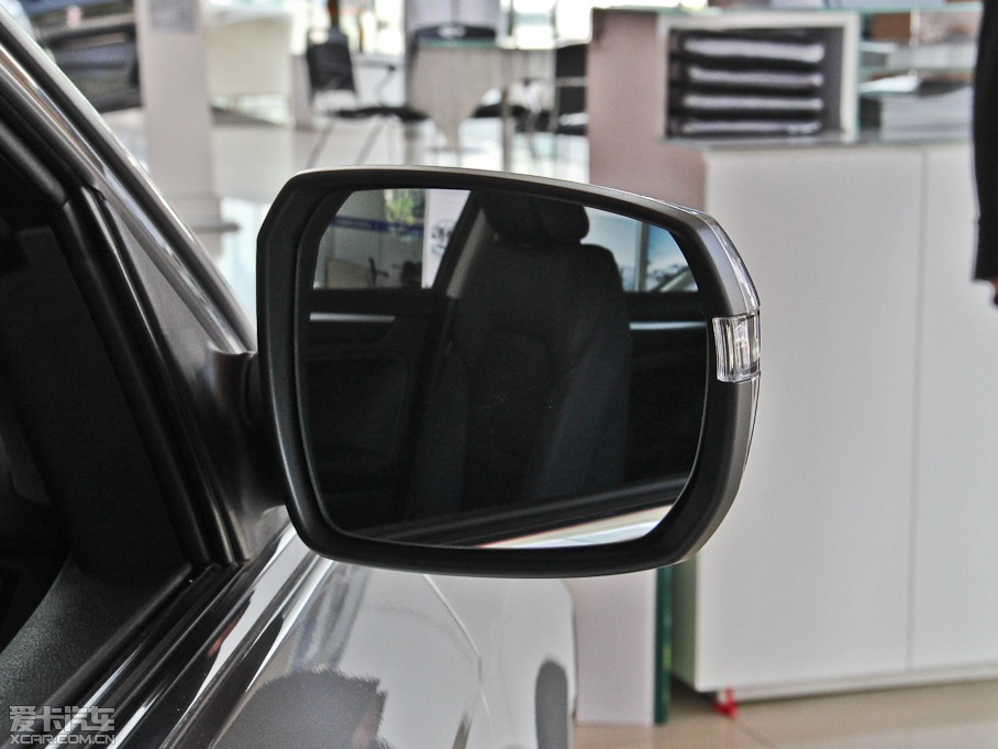 2014vB70 2.0L ԄӺA