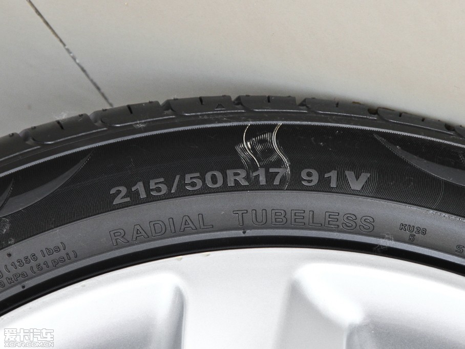 2014vB70 2.0L ԄӺA