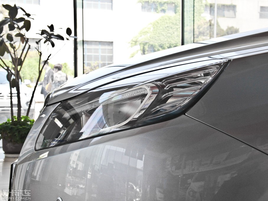 2014vB70 2.0L ԄӺA