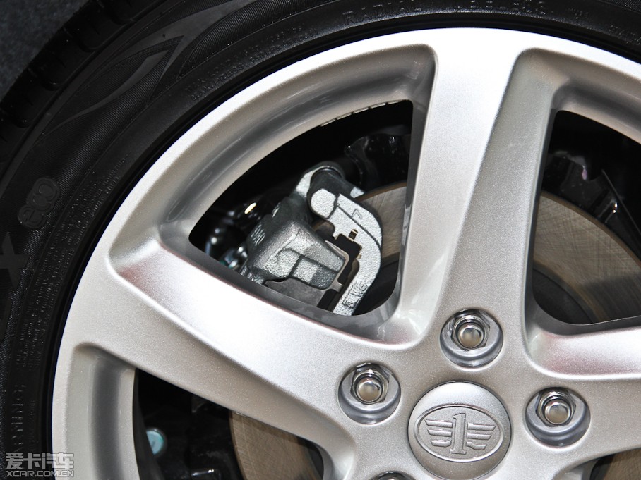 2014vB70 2.0L ԄӺA