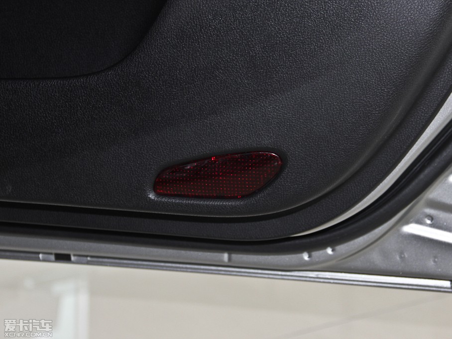 2014vB70 2.0L ԄӺA