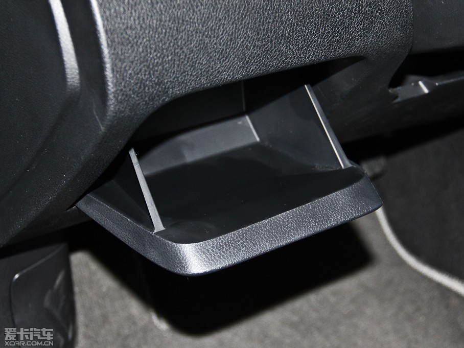 2014vB70 2.0L ԄӺA