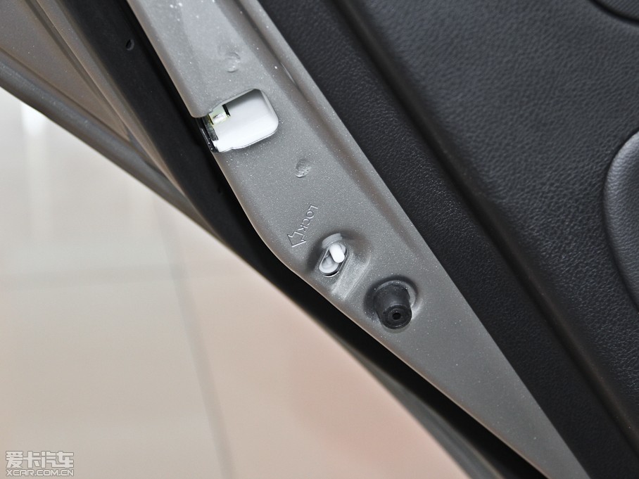 2014vB70 2.0L ԄӺA