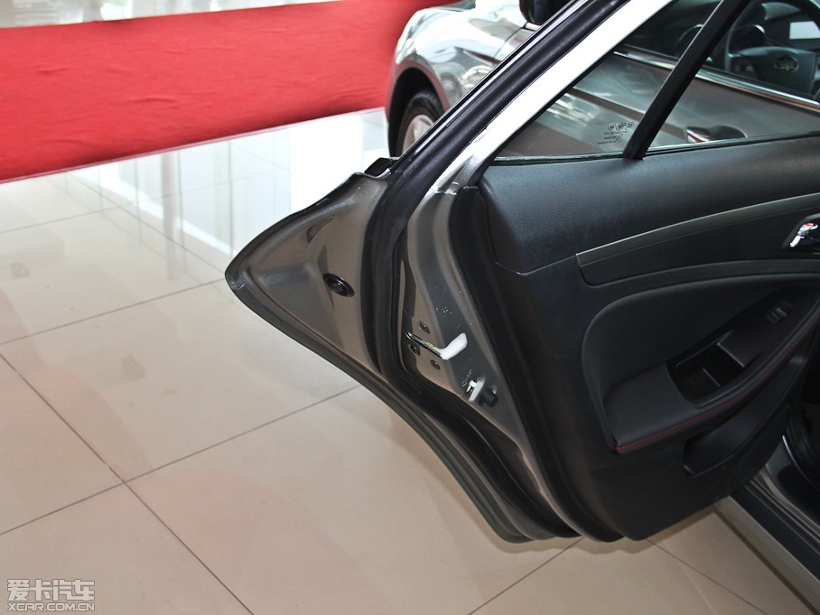 2014vB70 2.0L ԄӺA