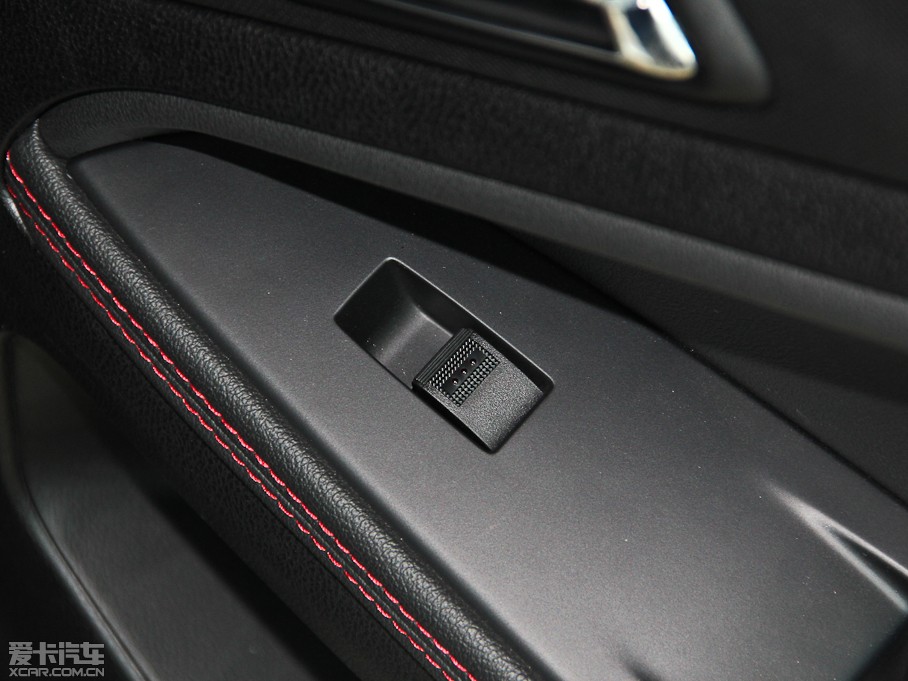 2014vB70 2.0L ԄӺA