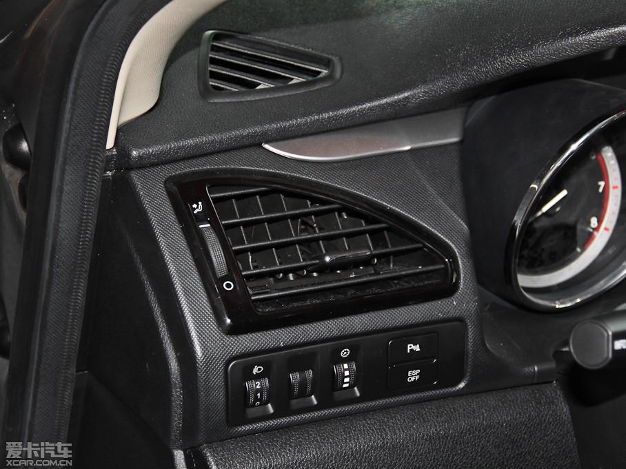 2014vB70 2.0L ԄӺA