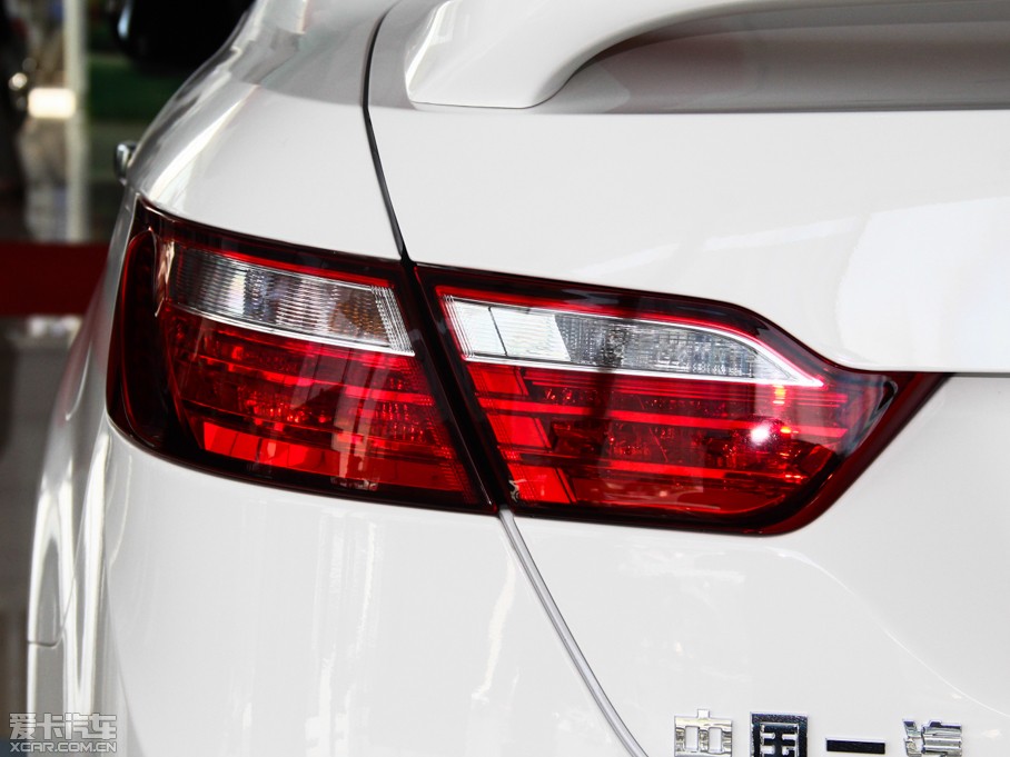 2014vB70 1.8T Ԅ\