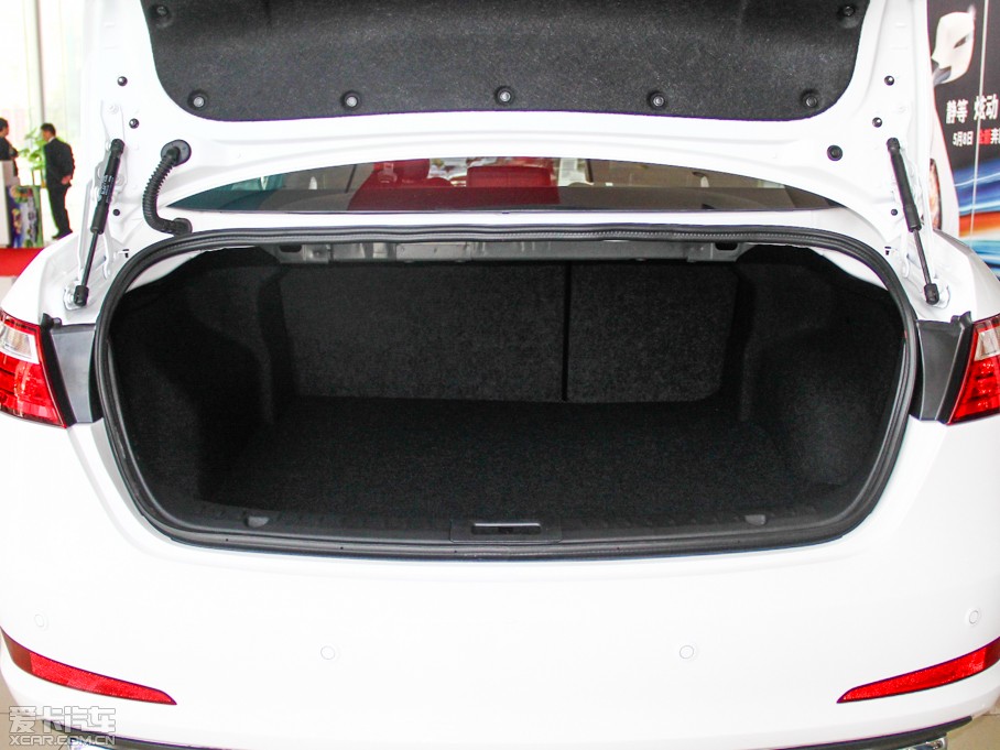 2014vB70 1.8T Ԅ\