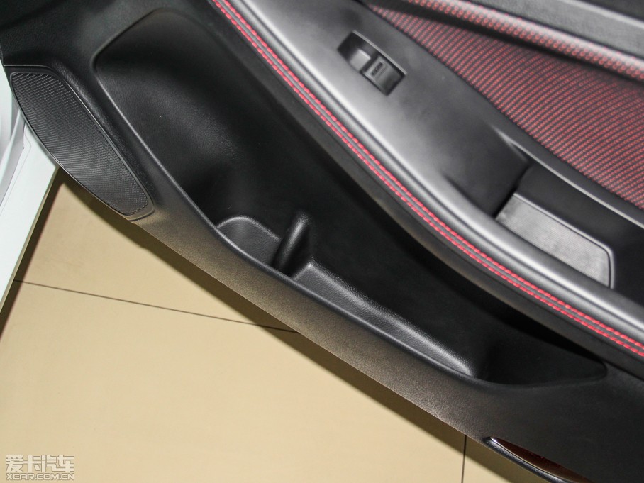 2014vB70 1.8T Ԅ\