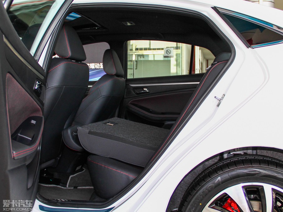 2014vB70 1.8T Ԅ\