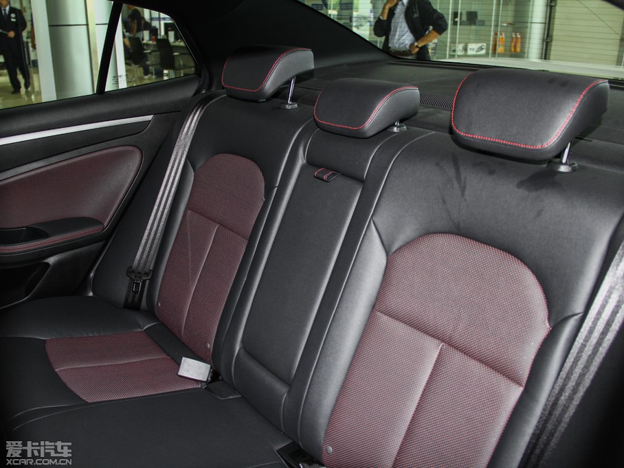 2014vB70 1.8T Ԅ\