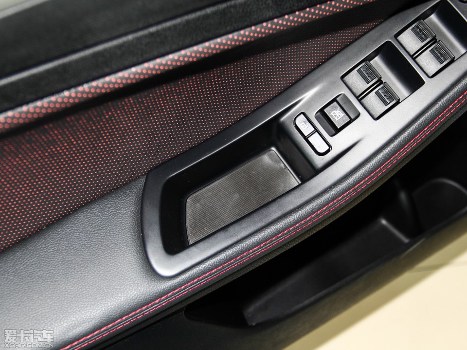 2014vB70 1.8T Ԅ\