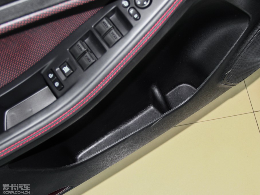 2014vB70 1.8T Ԅ\