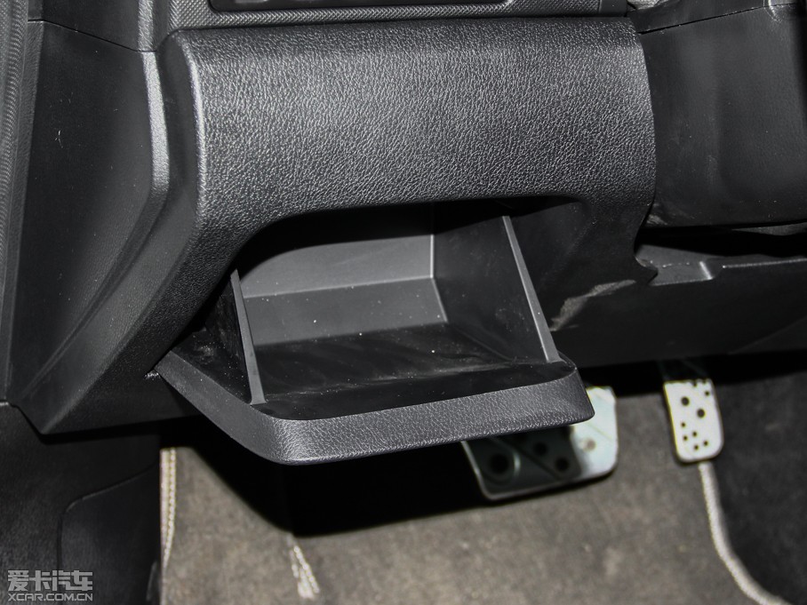 2014vB70 1.8T Ԅ\