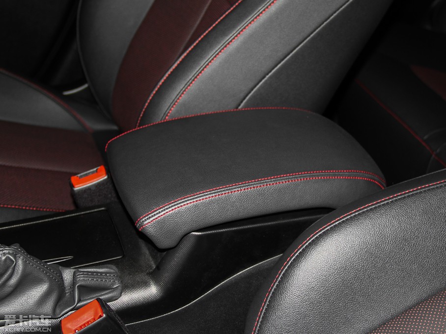 2014vB70 1.8T Ԅ\