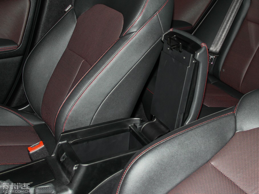 2014vB70 1.8T Ԅ\