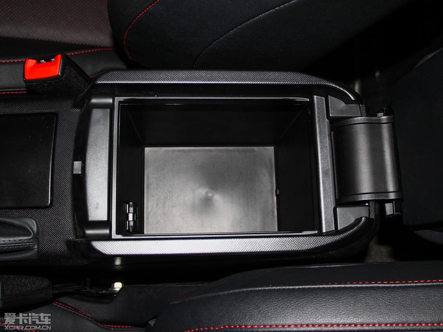 2014vB70 1.8T Ԅ\