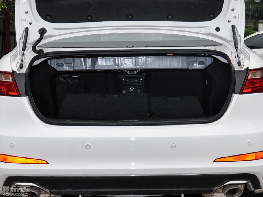 2014vB70 1.8T Ԅ\F