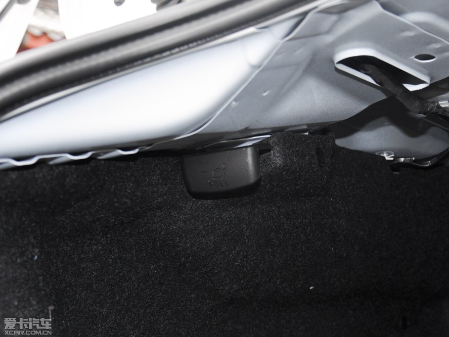 2014vB70 1.8T Ԅ\F