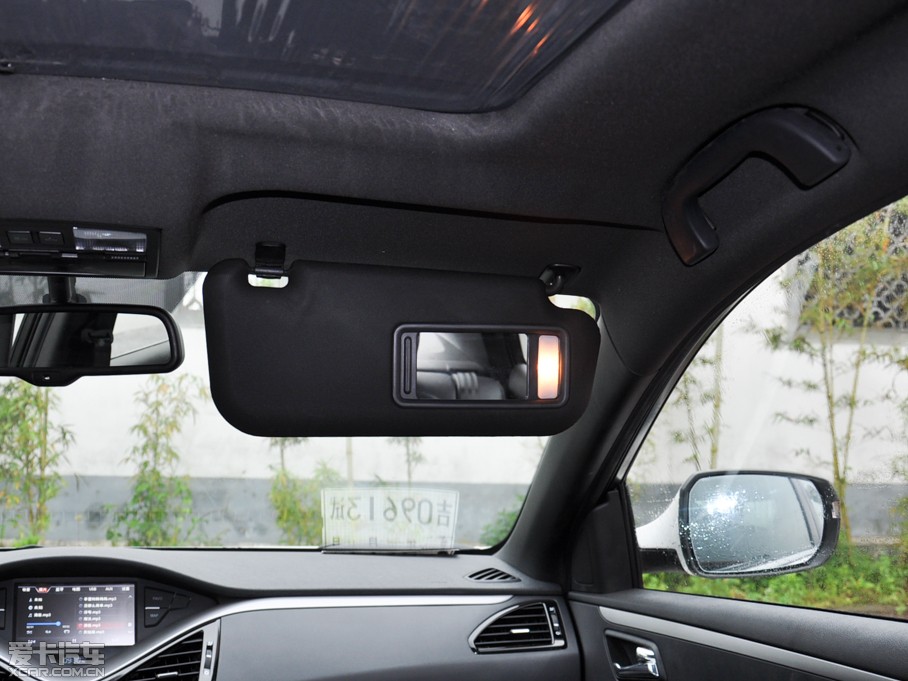 2014vB70 1.8T Ԅ\F