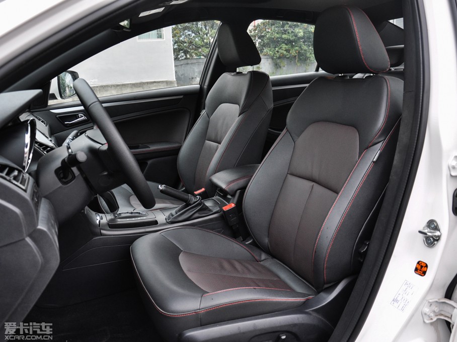 2014vB70 1.8T Ԅ\F