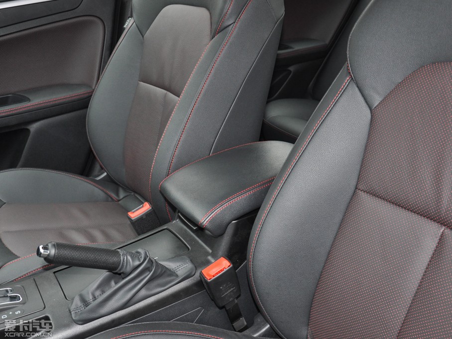 2014vB70 1.8T Ԅ\F