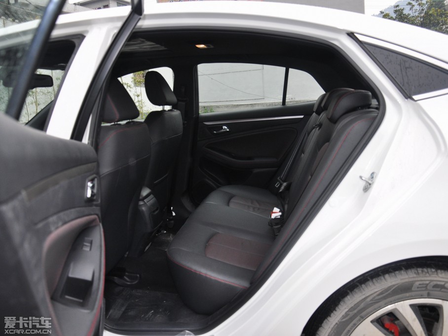 2014vB70 1.8T Ԅ\F