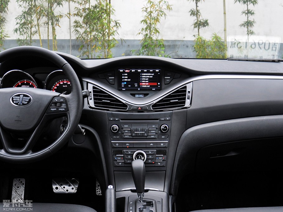 2014vB70 1.8T Ԅ\F