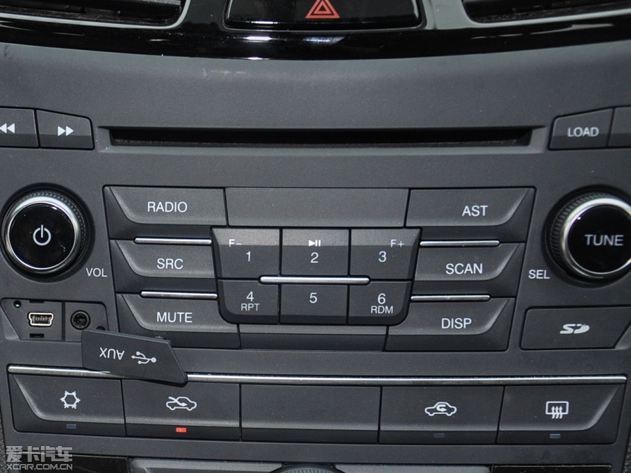 2014vB70 1.8T Ԅ\F