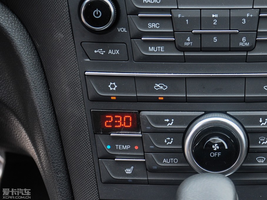 2014vB70 1.8T Ԅ\F