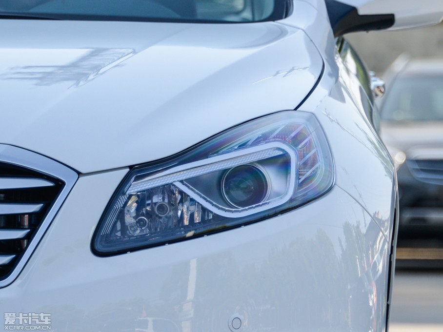 2014vB70 2.0L քӺA