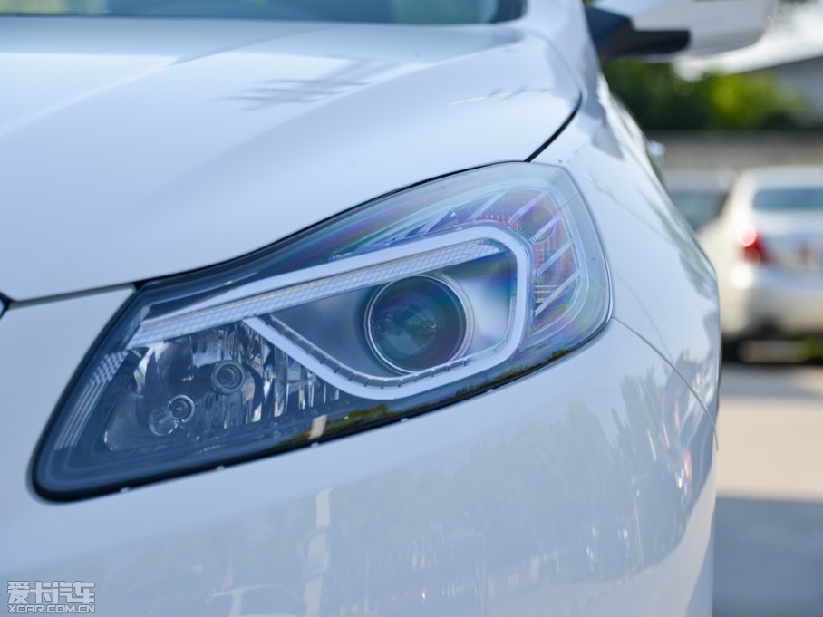 2014vB70 2.0L քӺA